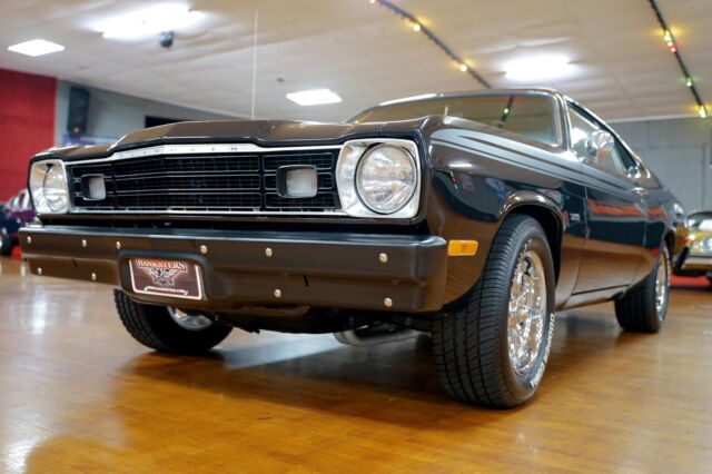 Plymouth Duster 1974 image number 8