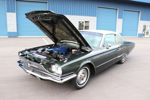 Ford Thunderbird 1966 image number 18