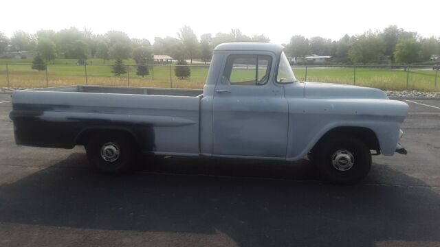 Chevrolet Chevy Pickup 1958 image number 14