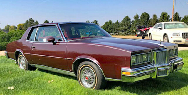 Pontiac Grand Prix 1978 image number 25