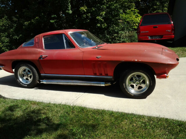 Chevrolet Corvette 1965 image number 4