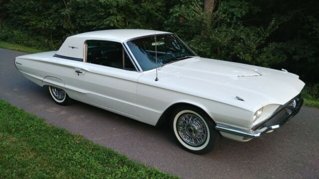 Ford Thunderbird 1966 image number 0