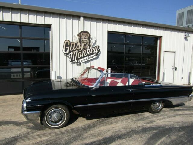 Ford Galaxie 1961 image number 12