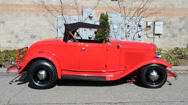 Ford Roadster 1932 image number 21