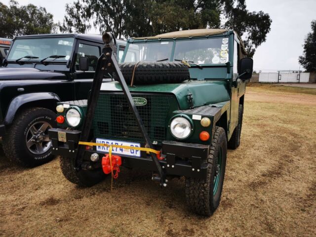 Land Rover Defender 1979 image number 19