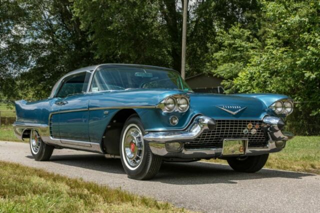 Cadillac Eldorado 1958 image number 1