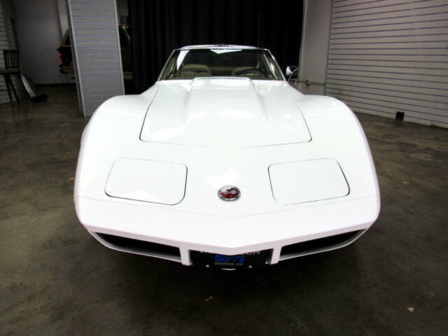 Chevrolet Corvette 1974 image number 20