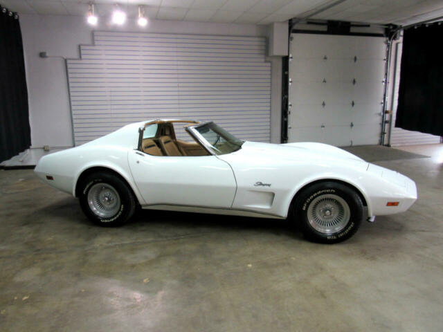 Chevrolet Corvette 1974 image number 26