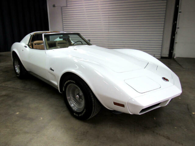 Chevrolet Corvette 1974 image number 45