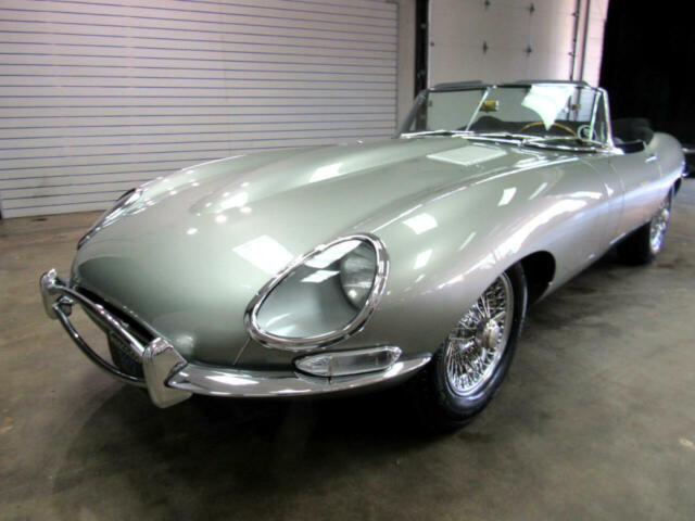 Jaguar XK-E 1967 image number 0