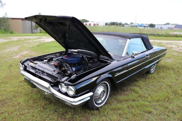 Ford Thunderbird 1964 image number 18