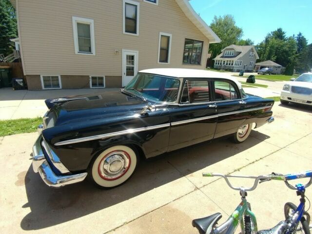 Plymouth Savoy 1955 image number 1