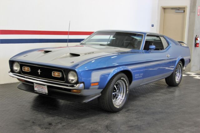 Ford Mustang Boss 351 1971 image number 27