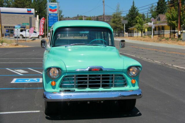 Chevrolet Suburban 1956 image number 1