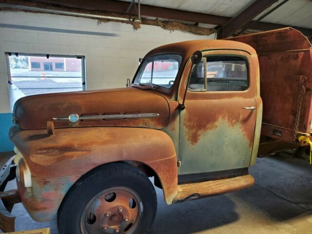 Ford F5 1952 image number 0