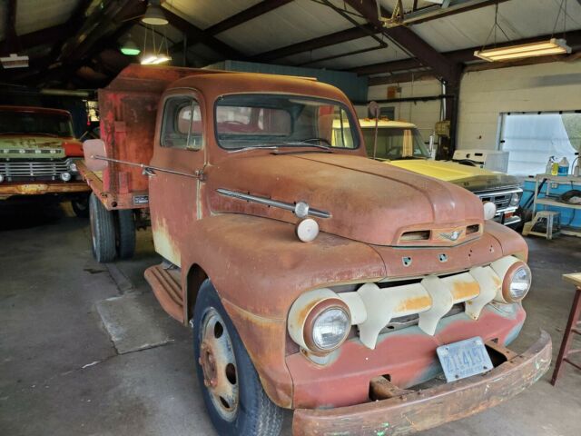 Ford F5 1952 image number 14