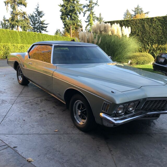 Buick Riviera 1972 image number 4