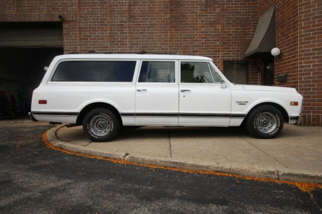 Chevrolet Suburban 1969 image number 6