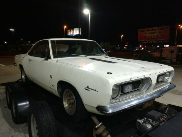 Plymouth Barracuda 1967 image number 23