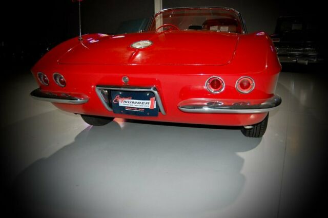 Chevrolet Corvette 1962 image number 21