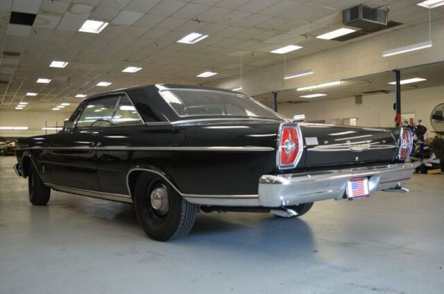 Ford Galaxie 1965 image number 27