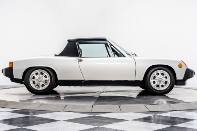 Porsche 914 1976 image number 16