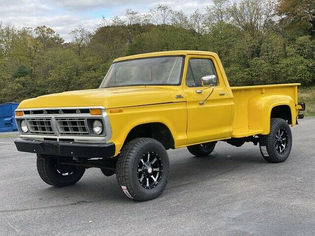 Ford F-250 1977 image number 0