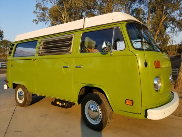 Volkswagen Bus/Vanagon 1979 image number 30