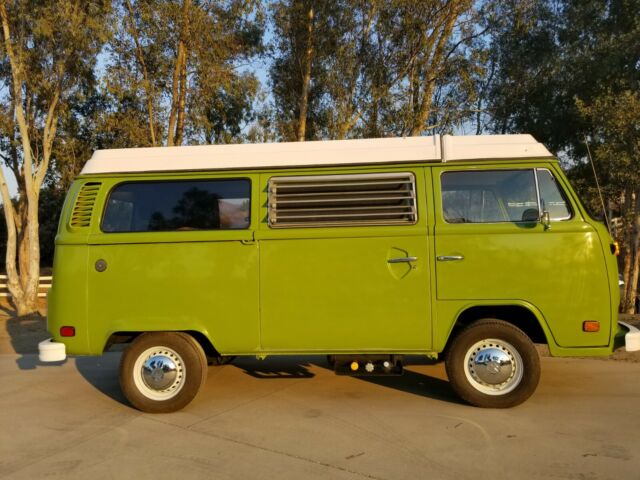 Volkswagen Bus/Vanagon 1979 image number 31