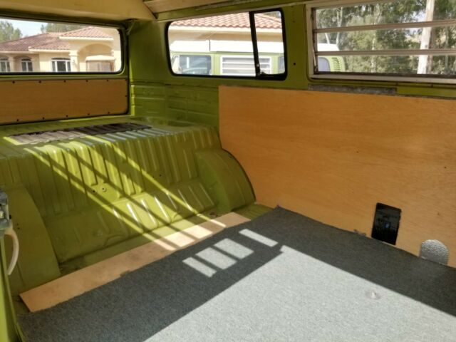 Volkswagen Bus/Vanagon 1979 image number 41