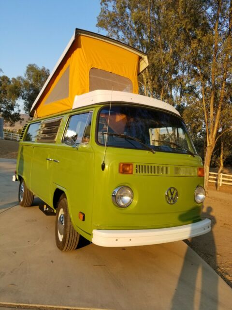 Volkswagen Bus/Vanagon 1979 image number 27