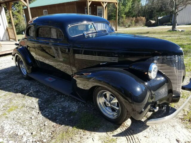 Chevrolet Coupe 1939 image number 2