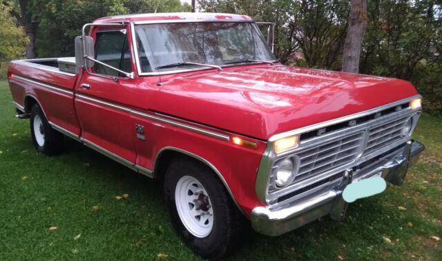 Ford F-250 1974 image number 1