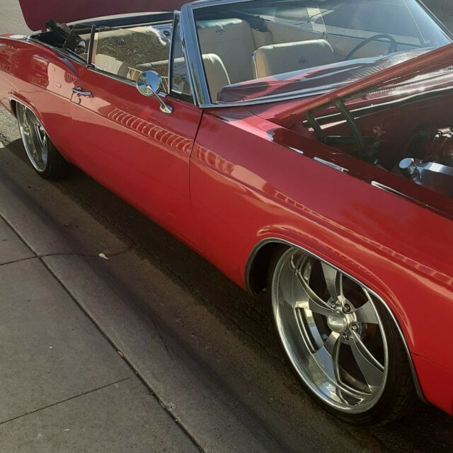 Chevrolet Impala 1965 image number 22