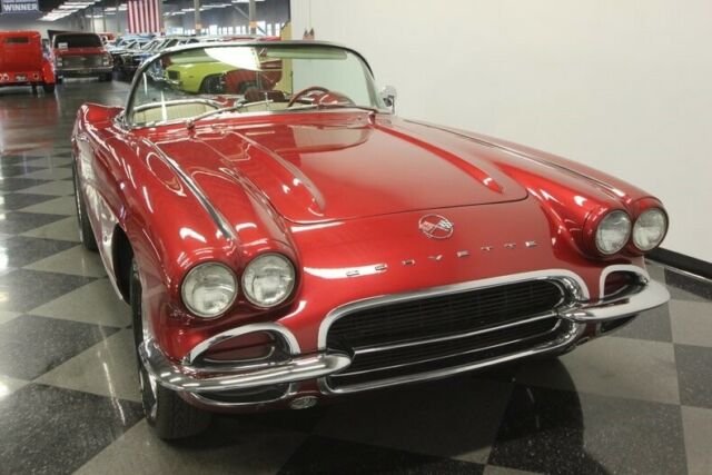 Chevrolet Corvette 1962 image number 18