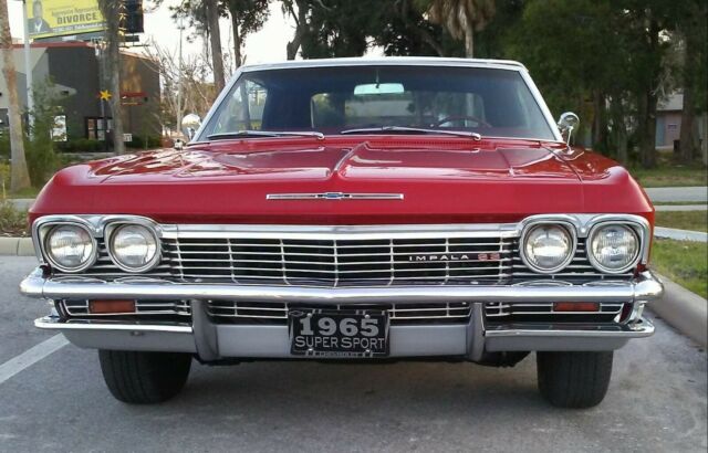 Chevrolet Impala 1965 image number 4