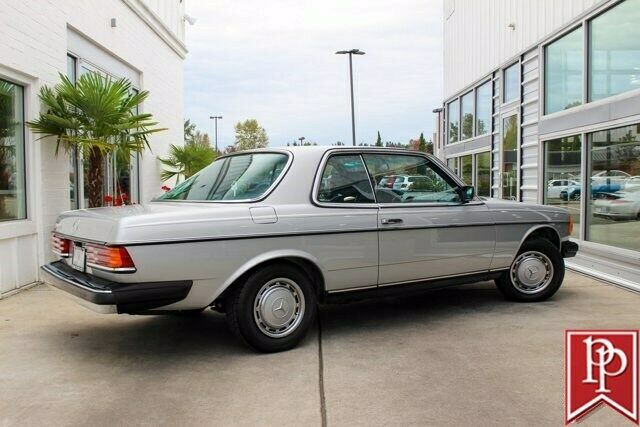 Mercedes-Benz 280CE 1978 image number 1