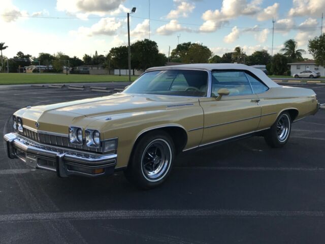 Buick LeSabre 1974 image number 25