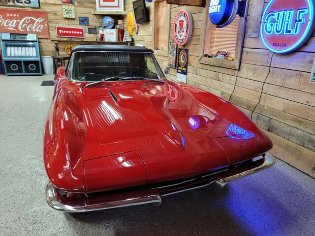 Chevrolet Corvette 1965 image number 1