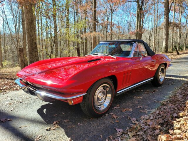 Chevrolet Corvette 1965 image number 26