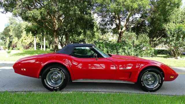 Chevrolet Corvette 1974 image number 2