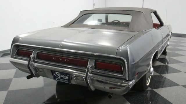 Ford LTD 1971 image number 12