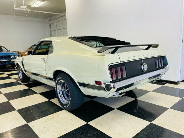 Ford Mustang 1970 image number 17