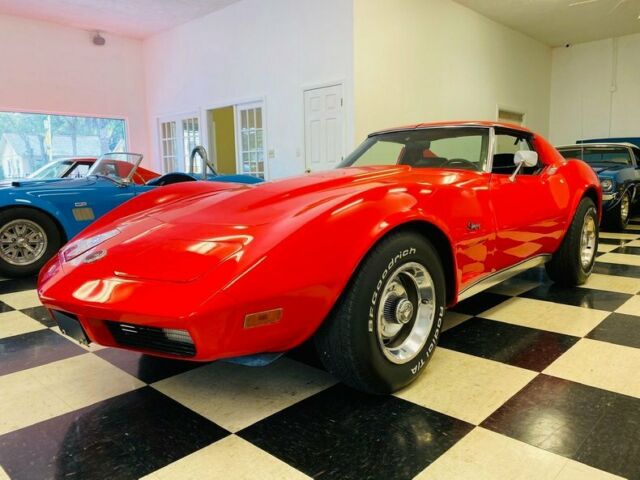 Chevrolet Corvette 1974 image number 6