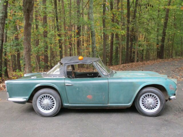 Triumph TR4 1964 image number 2