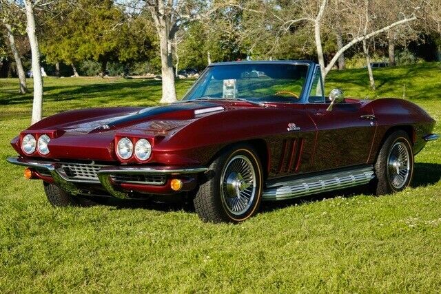 Chevrolet Corvette 1966 image number 28