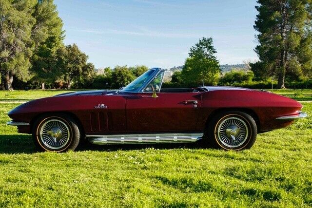 Chevrolet Corvette 1966 image number 29