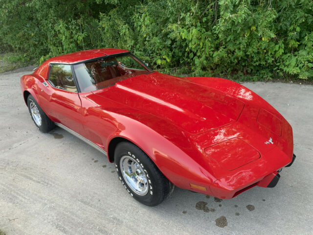 Chevrolet Corvette 1977 image number 1