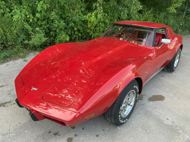 Chevrolet Corvette 1977 image number 21