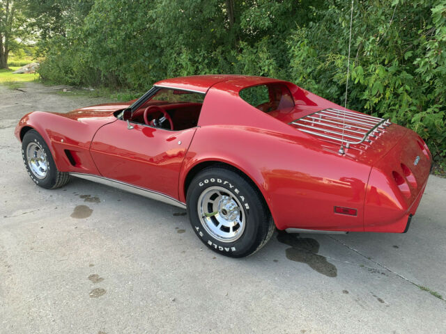 Chevrolet Corvette 1977 image number 22